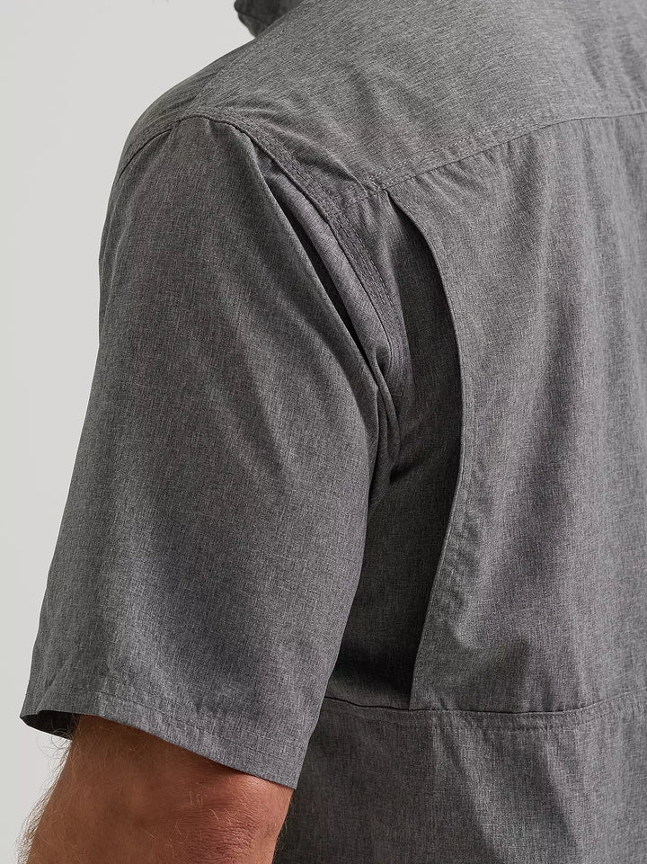 Wrangler Men's  RIGGS Workwear® Short Sleeve Lightweight Vented Work Shirt