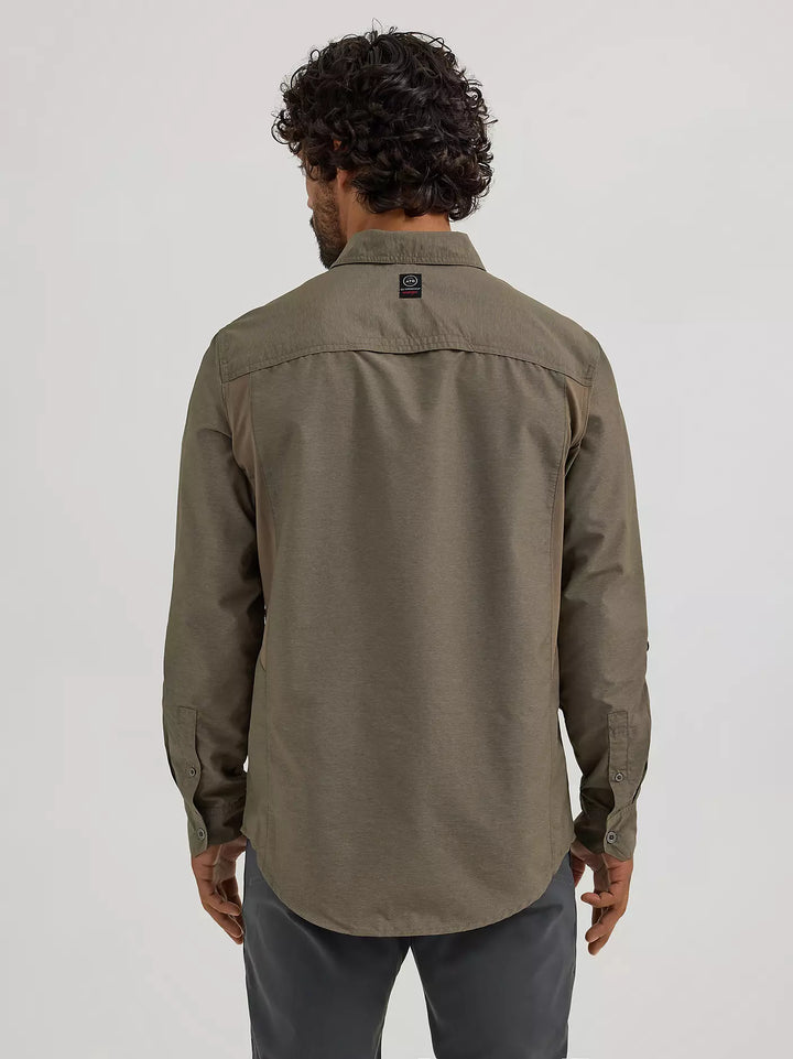 Wrangler Men's ATG Men's Mixed Material Shirt