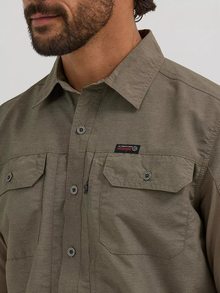Wrangler Men's ATG Men's Mixed Material Shirt