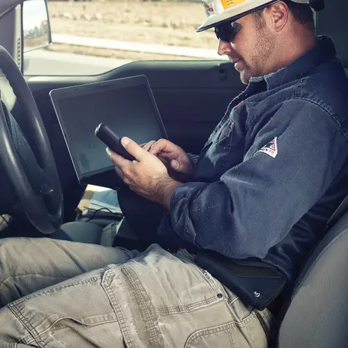 Nite Ize Universal Rugged Phone Holster
